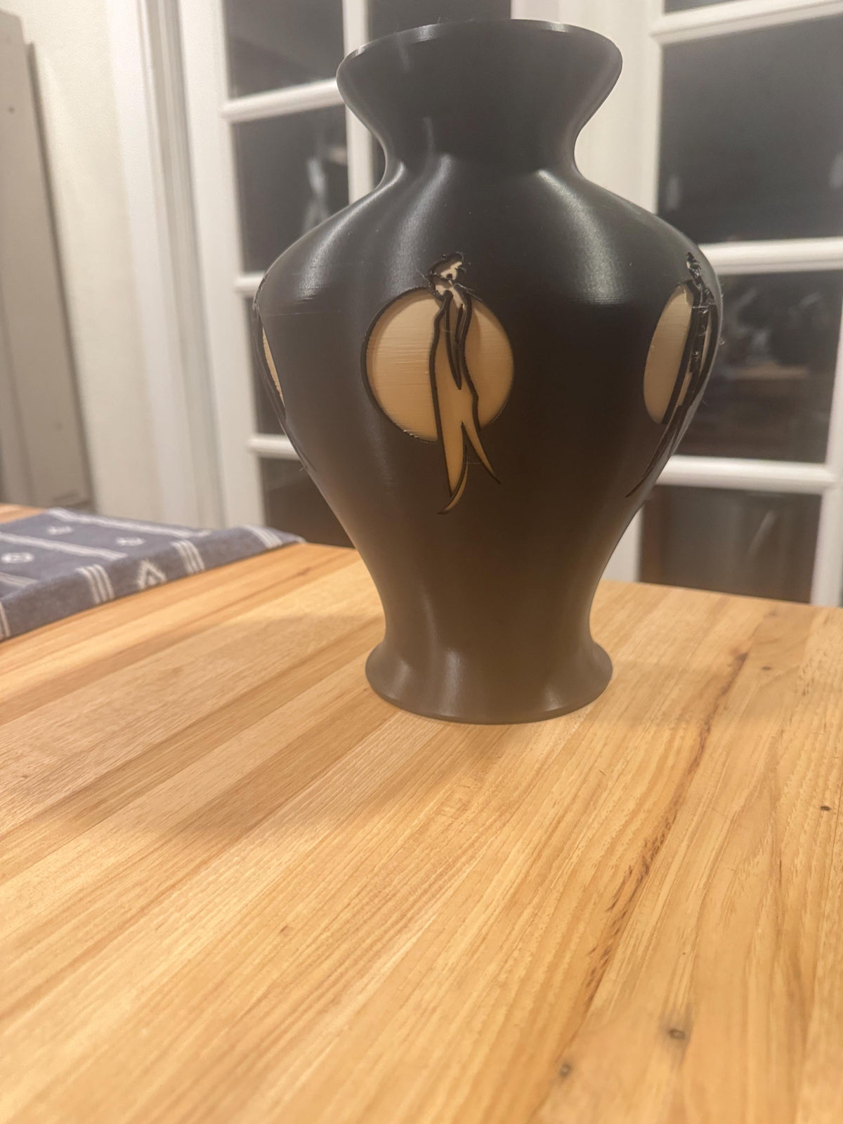 JAPAN ELEGANCE Geisha in the Moonlight Vase, modern black decor, Japanese inspired centerpiece, minimalist shelf styling, gift for her