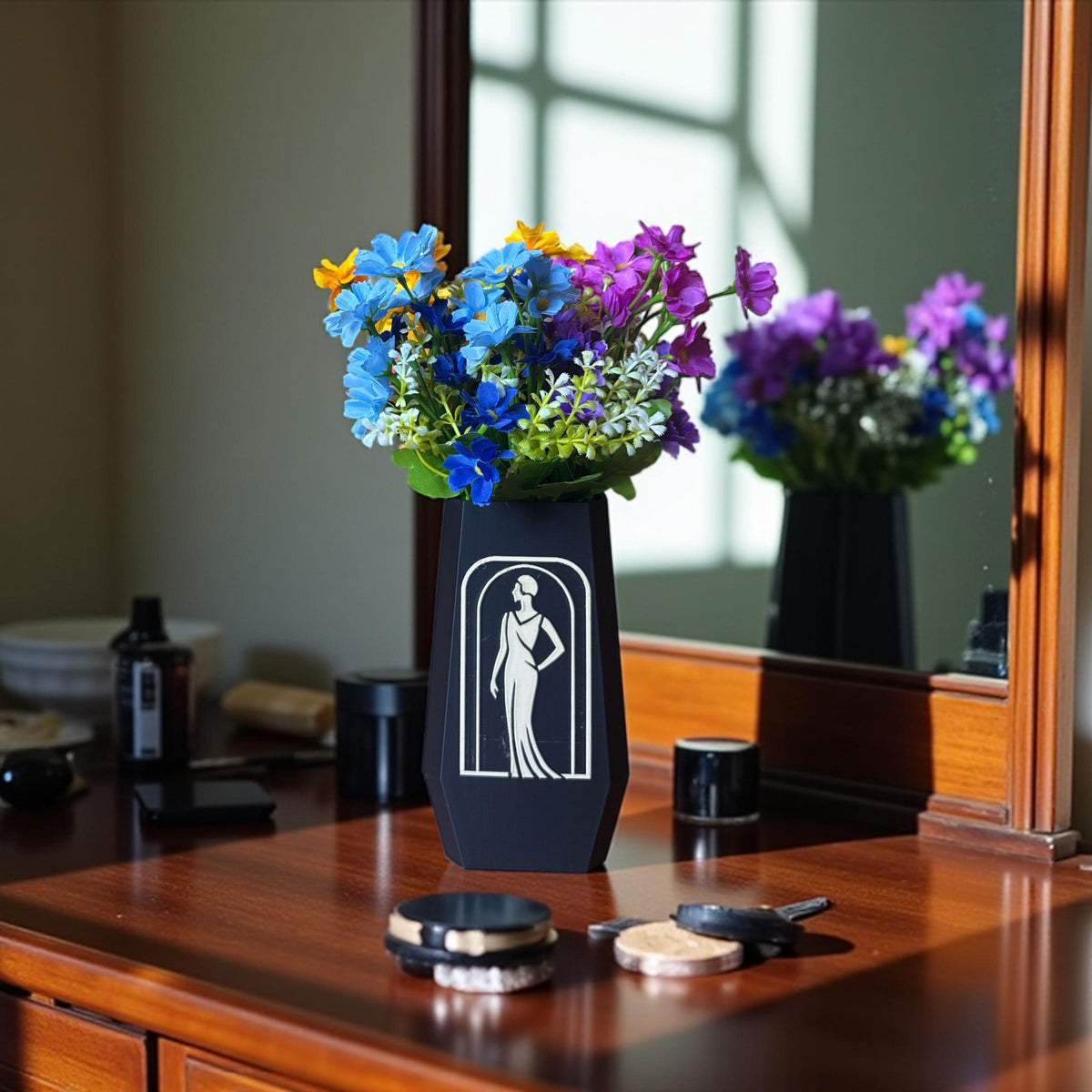 Flat Panel Art Deco Vase, Flapper Girl Silhouette, Inspired by Jazz Age, Original Decor, Durable Vase, Gift for Her, Elegant Woman