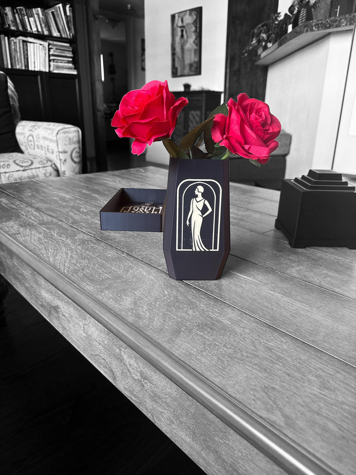 Flat Panel Art Deco Vase, Flapper Girl Silhouette, Inspired by Jazz Age, Original Decor, Durable Vase, Gift for Her, Elegant Woman