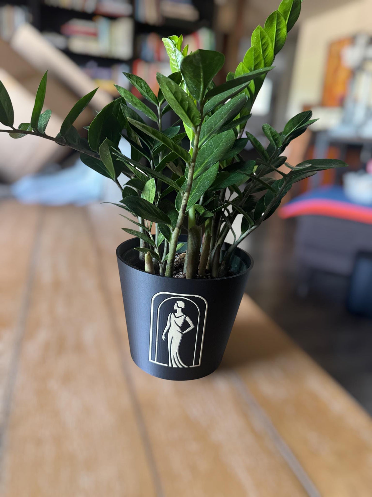 Art Deco Lady in Black Cachepot Planter  Elegant Two-Tone Vase, Black and Matte Tan Home Accent for Modern Interiors