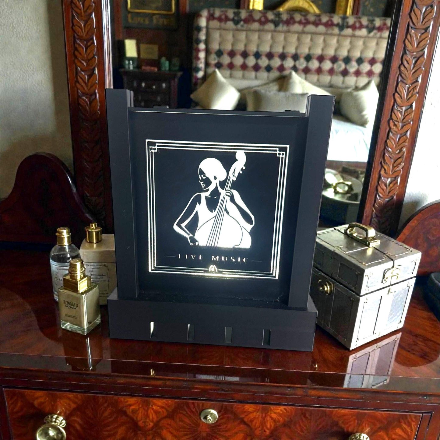 ART DECO CELLO Player Table Lamp, Musician Silhouette Nightstand Light, Elegant String Instrument Decor, Jazz Age Music Gift, Cellist Accent